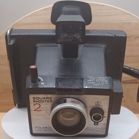 Polaroid Square Shooter 2 Land Camera Instant Film Camera - Picture 1 of 10
